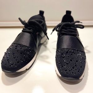 Carvela Women's Trainer, Black/White, Size 6.5